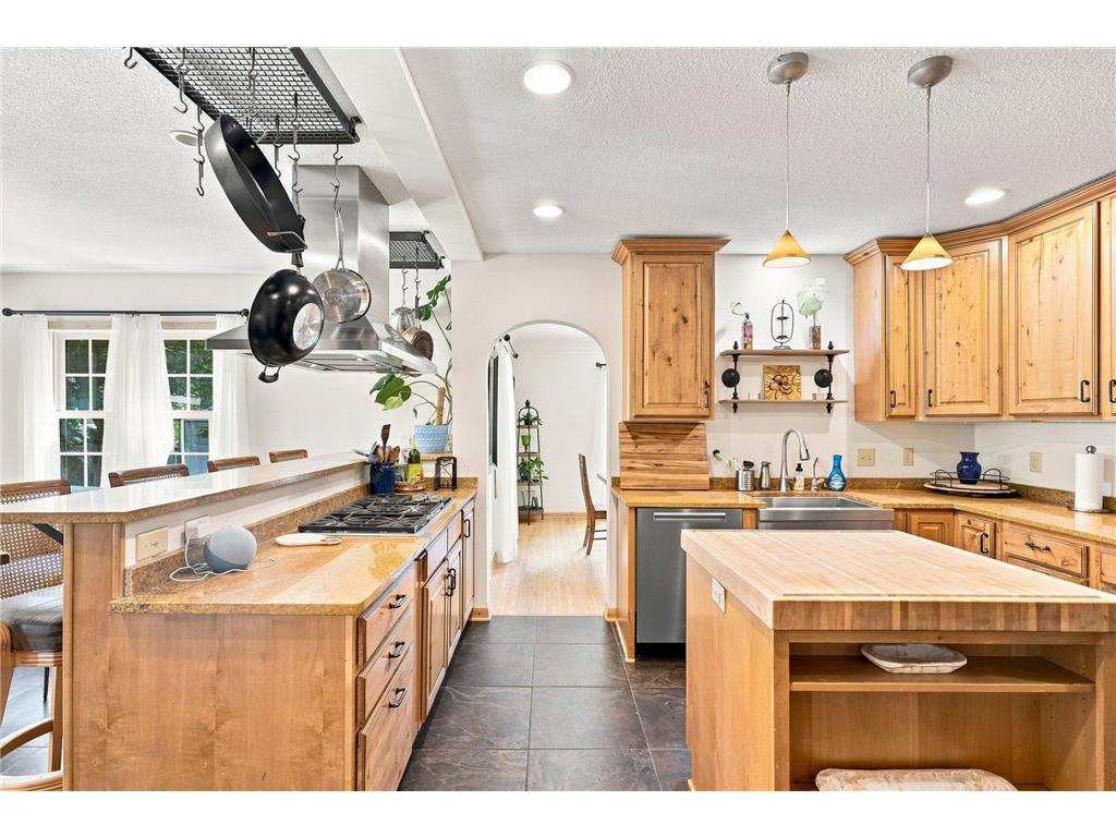 115 Blake Road S Hopkins MN 55343 7055408 image9