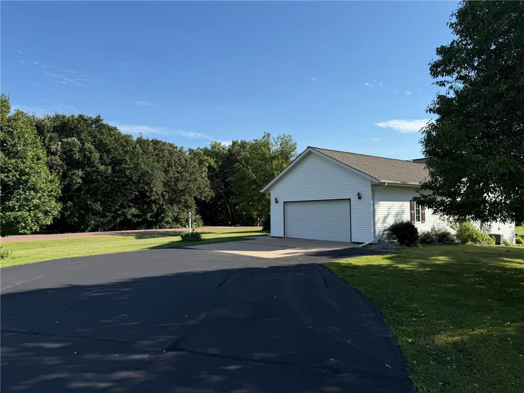 115 Burr Oak Road Redwood Falls MN 56283 6777153 image8