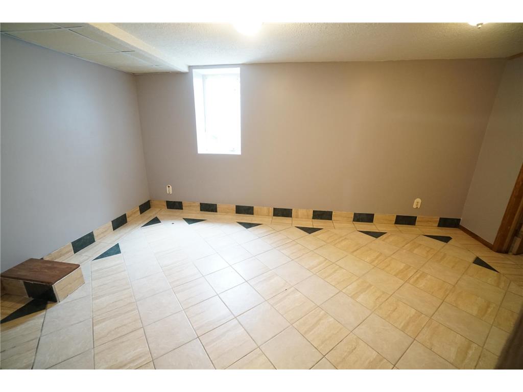 115 E 35th Street Minneapolis MN 55408 7096343 image16