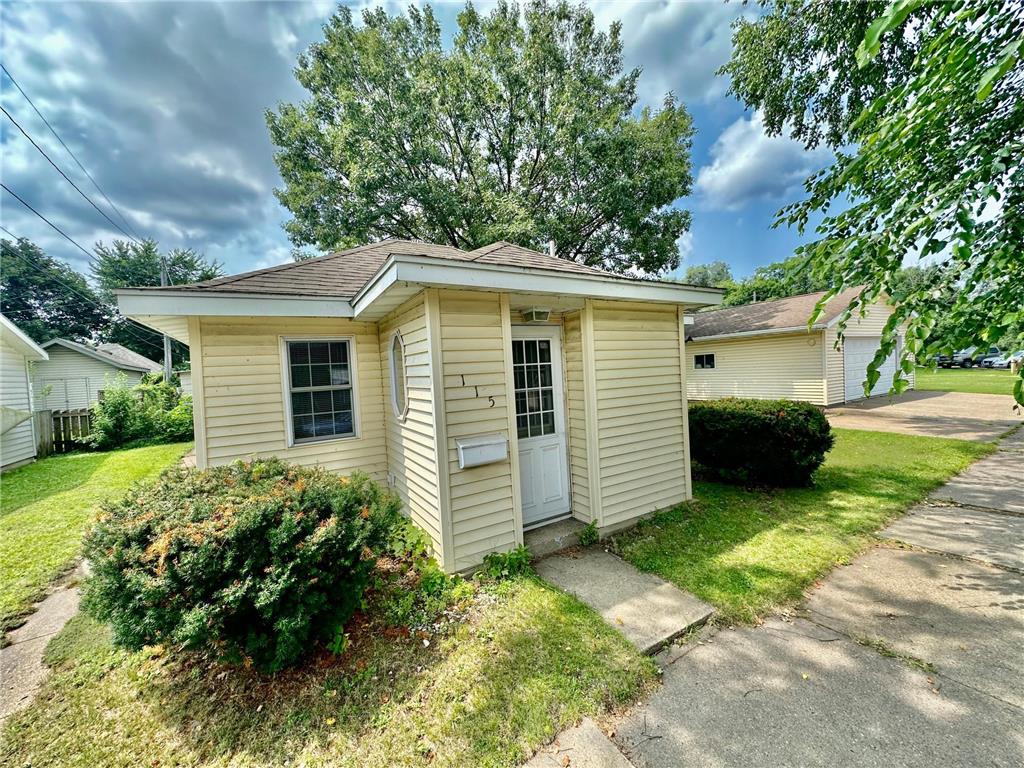 115 Hilbert Street Winona MN 55987 6573568 image1