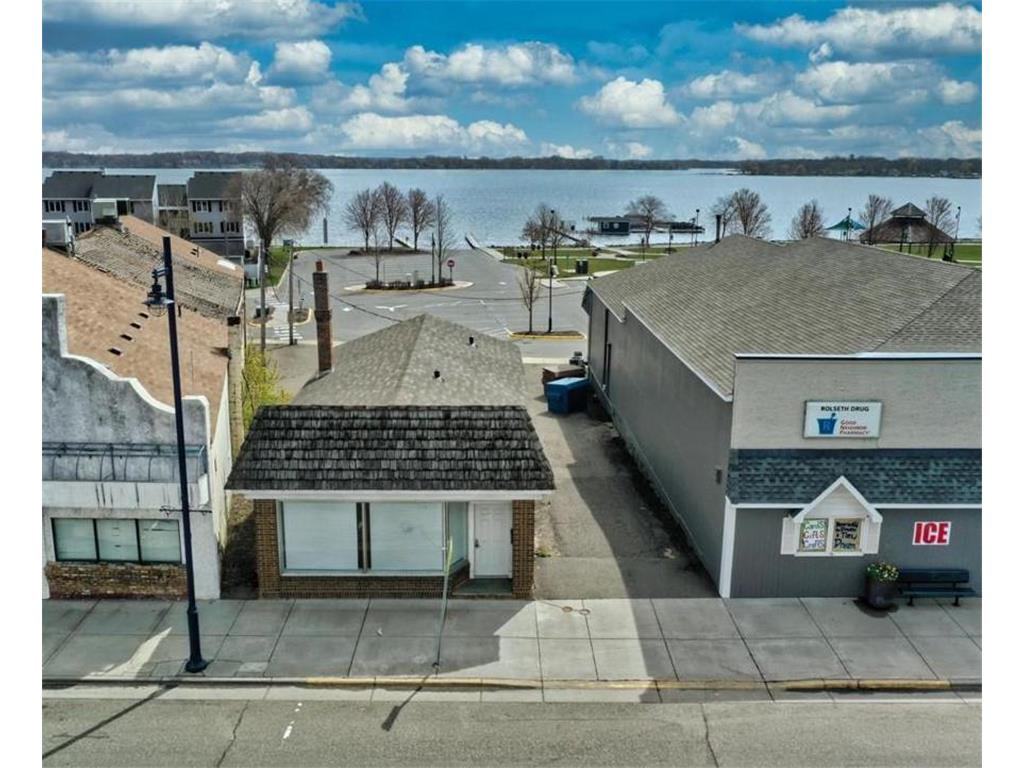 115 Lake Street N Forest Lake MN 55025 - Forest 7061667 image2