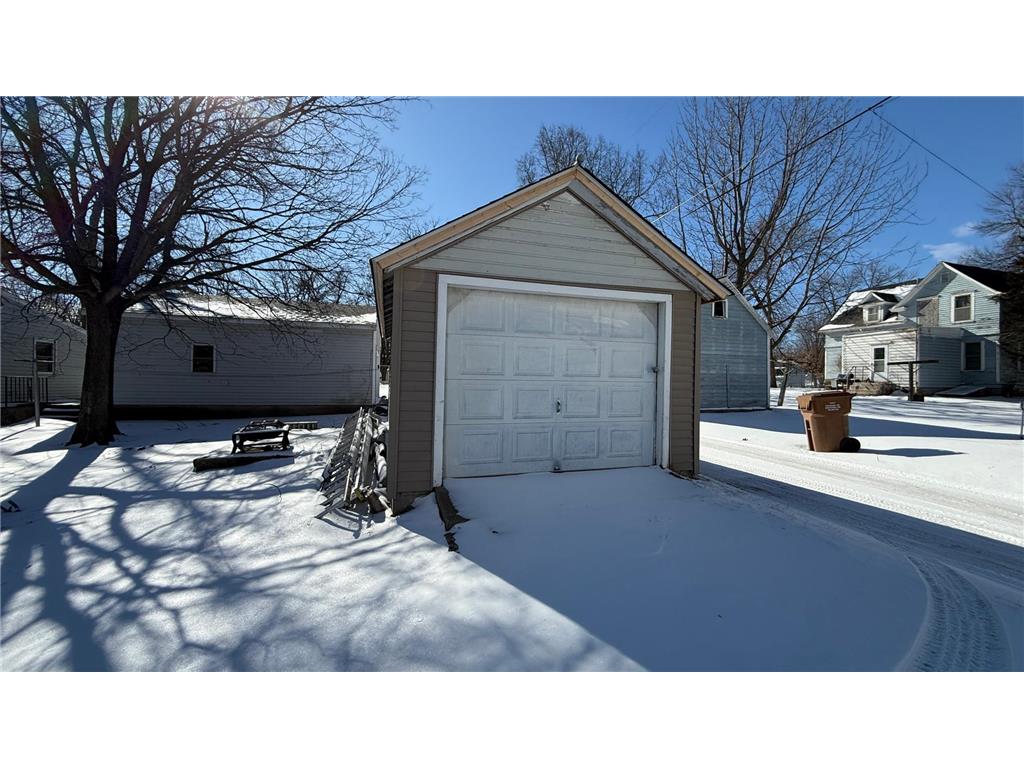 115 N 8th Street Montevideo MN 56265 7025368 image3