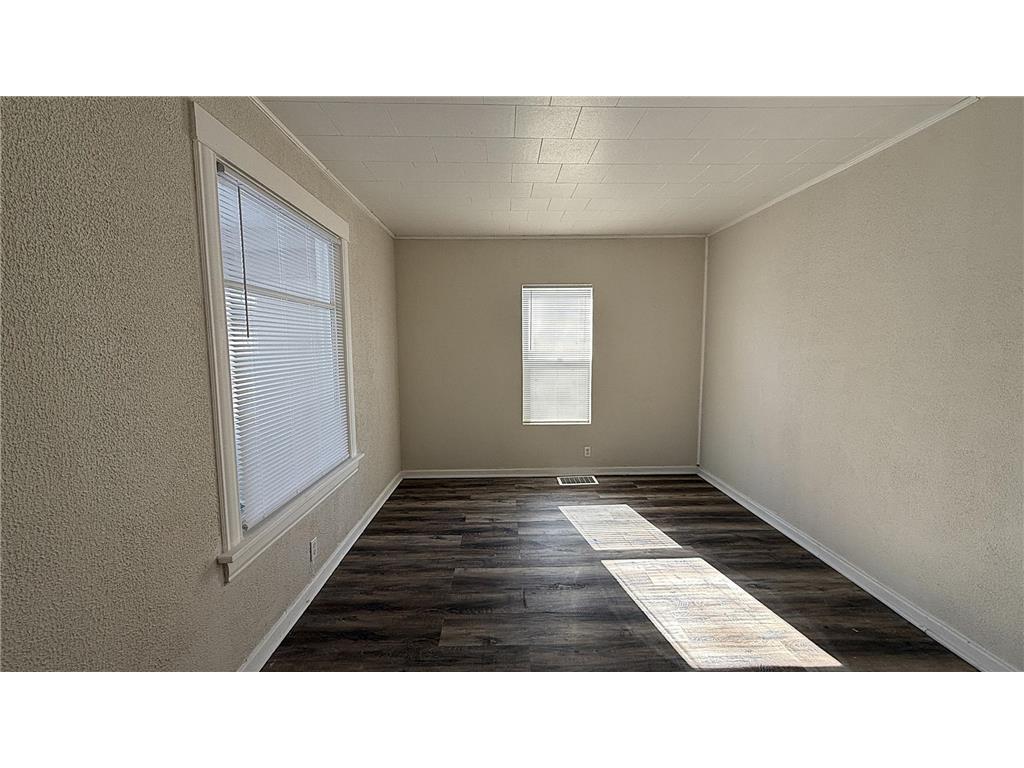 115 N 8th Street Montevideo MN 56265 7025368 image8