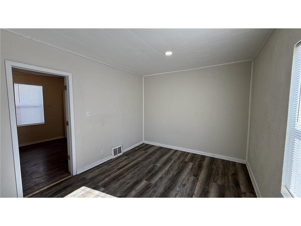 115 N 8th Street Montevideo MN 56265 7025368 image9