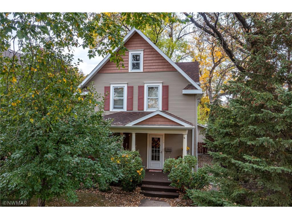 115 N Hubbard Street, Crookston, MN 56716 MLS 6268222 Edina Realty