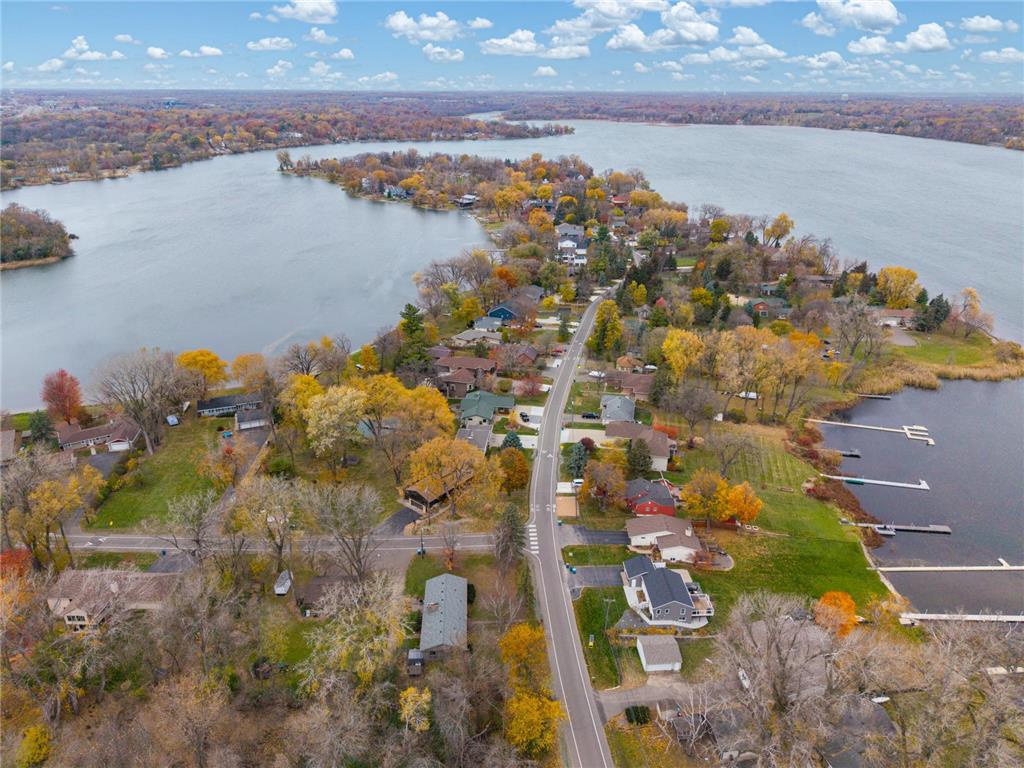 115 Peninsula Road Medicine Lake MN 55441 6811562 image5