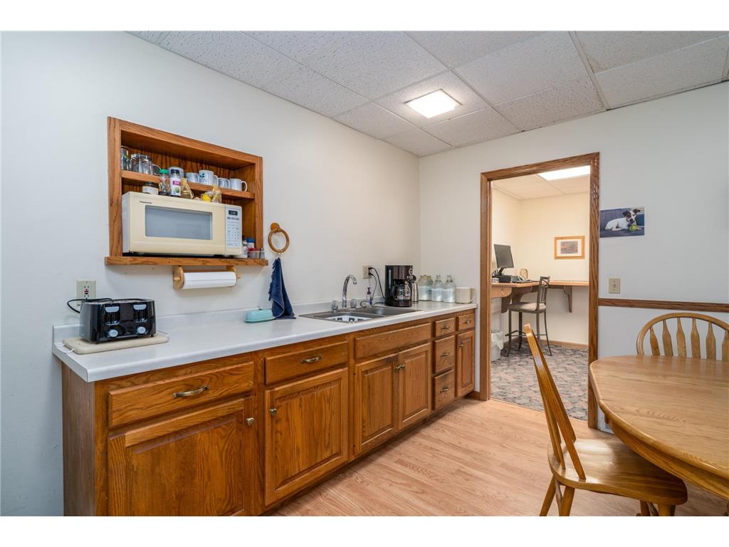 115 S Broadway Crookston MN 56716 7060723 image10