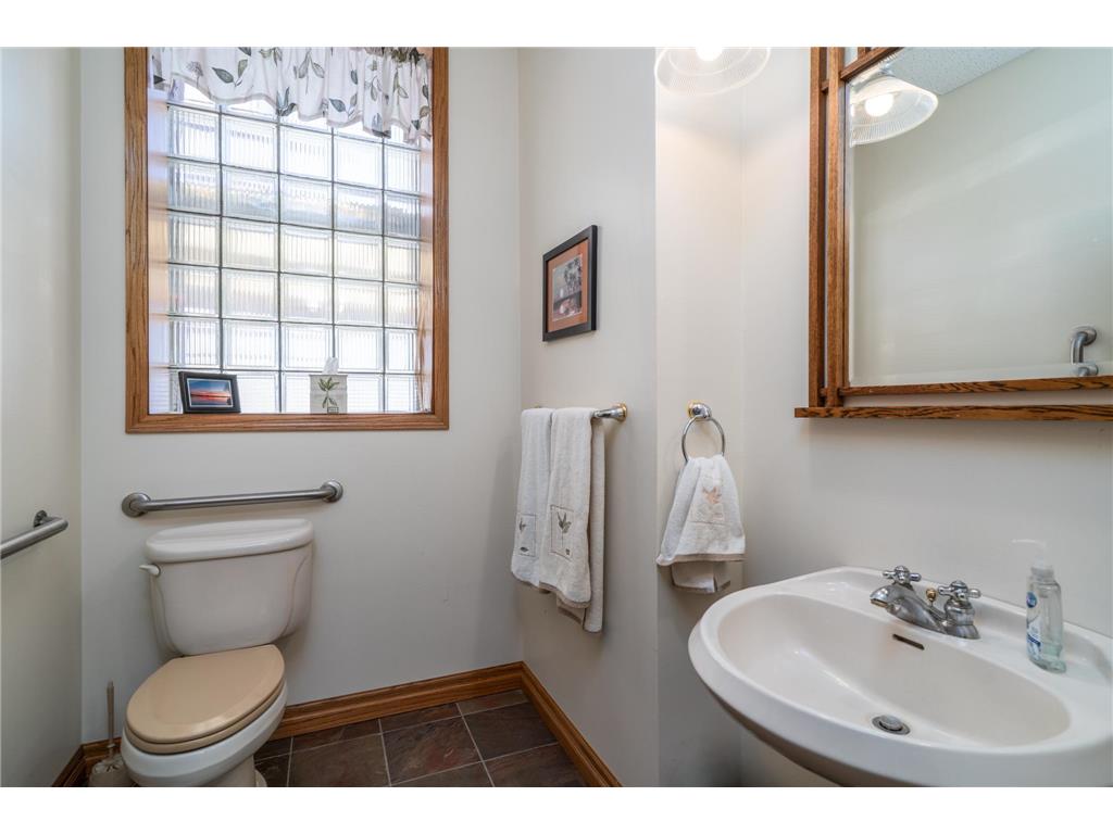 115 S Broadway Crookston MN 56716 7060723 image12