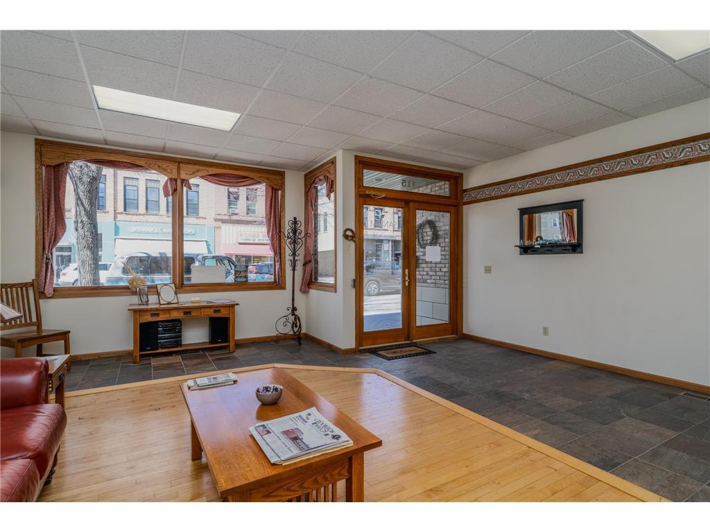 115 S Broadway Crookston MN 56716 7060723 image2