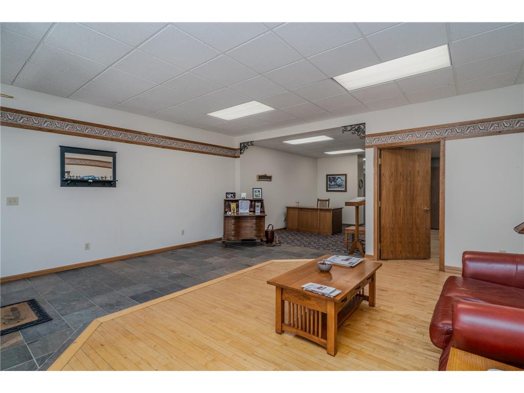 115 S Broadway Crookston MN 56716 7060723 image4