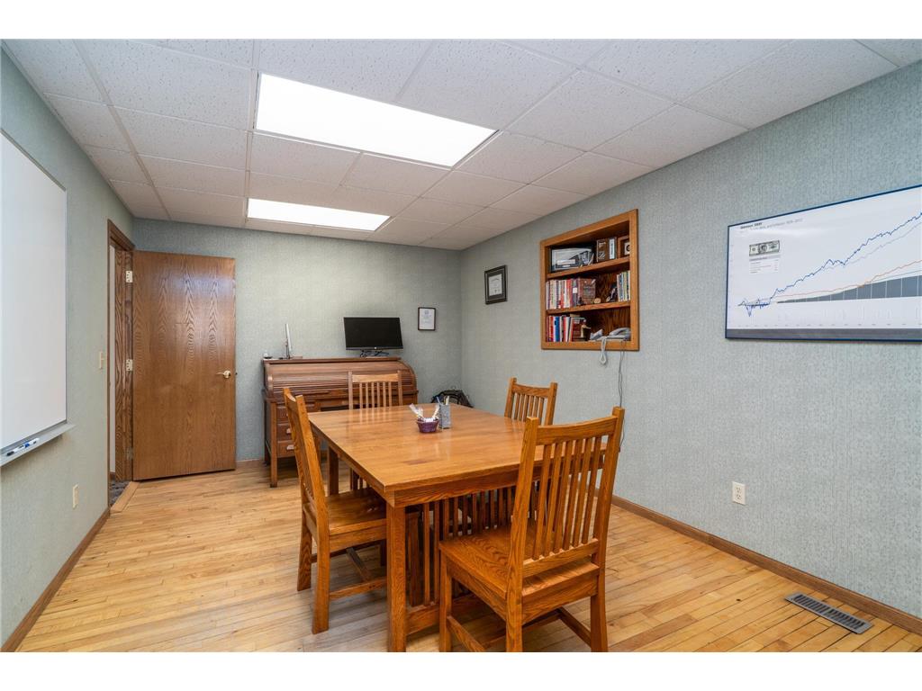115 S Broadway Crookston MN 56716 7060723 image6