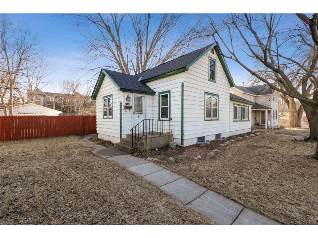 115 S Cedar Street Chaska MN 55318 6658246 image1