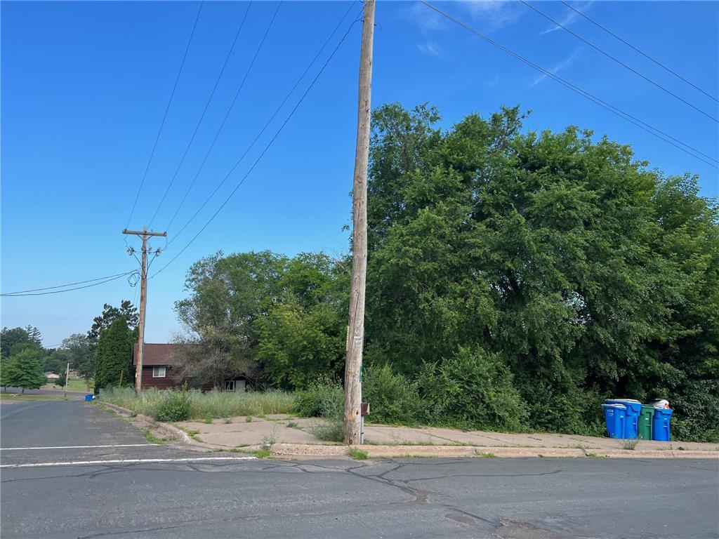 115 S Oak Street Grantsburg WI 54840 6395203 image1