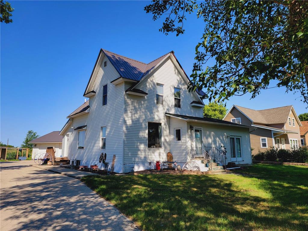 115 SW Prairie Avenue, Hanley Falls, MN, 56245 MLS 6244795 Edina