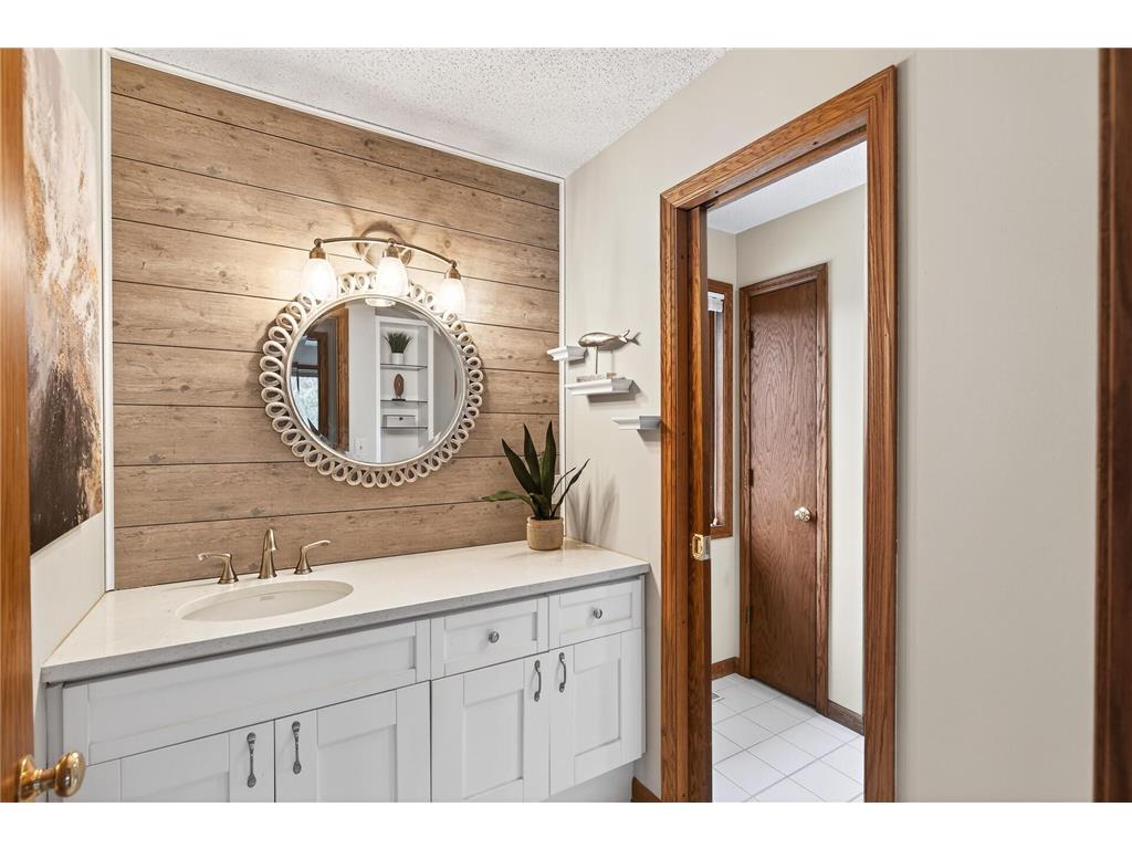 115 Smith Avenue Orono MN 55391 7042369 image47