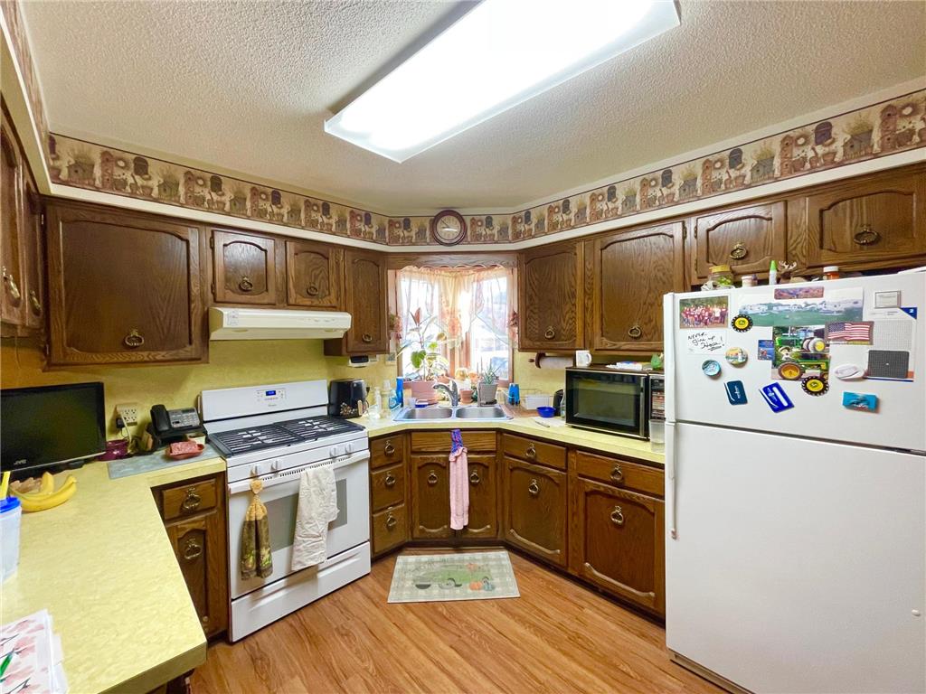 115 W Lincoln Street Springfield MN 56087 7079040 image14