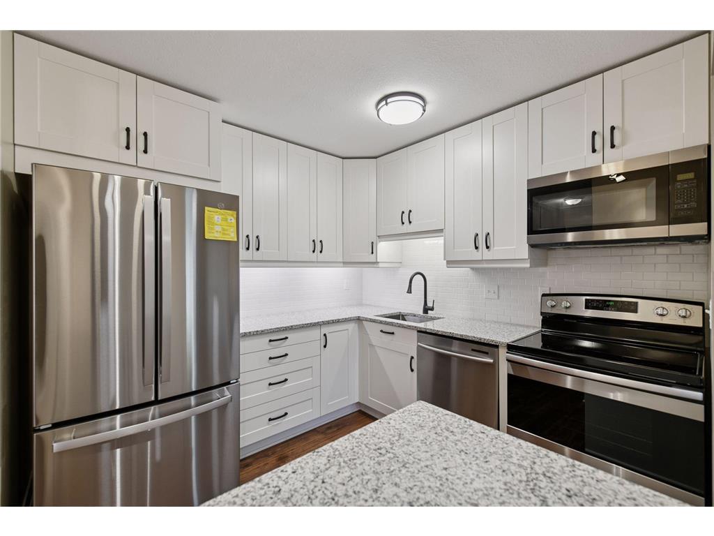 1150 Black Oaks Lane N Plymouth MN 55447 6810522 image11