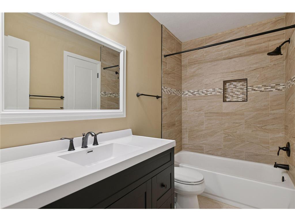 1150 Black Oaks Lane N Plymouth MN 55447 6810522 image20