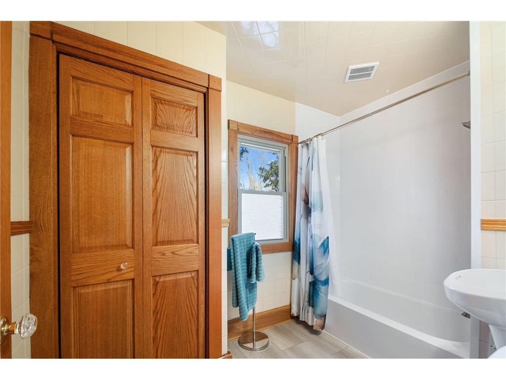 1150 Churchill Street Saint Paul MN 55103 7004816 image34
