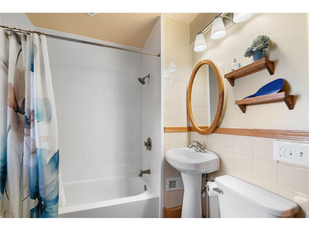 1150 Churchill Street Saint Paul MN 55103 7004816 image35
