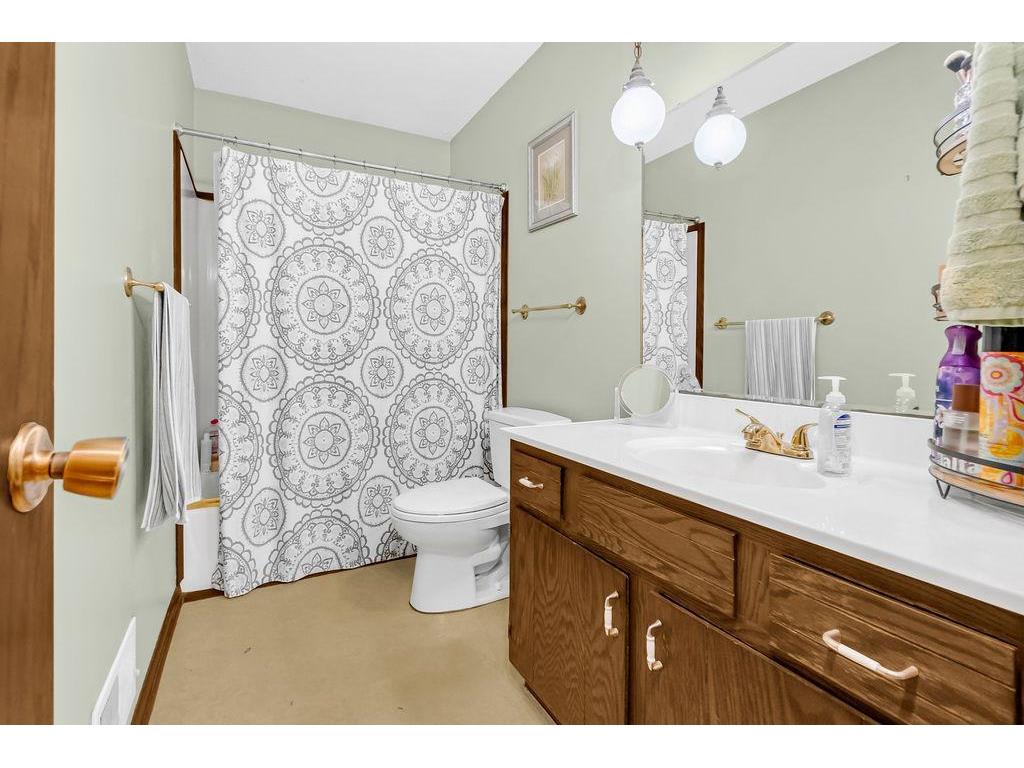 1150 Glendon Street N Maplewood MN 55119 7074495 image19