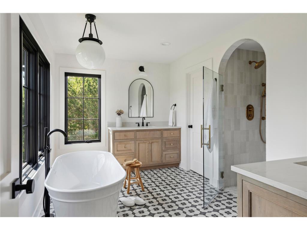 1150 La Salle Street Wayzata MN 55391 6775042 image10