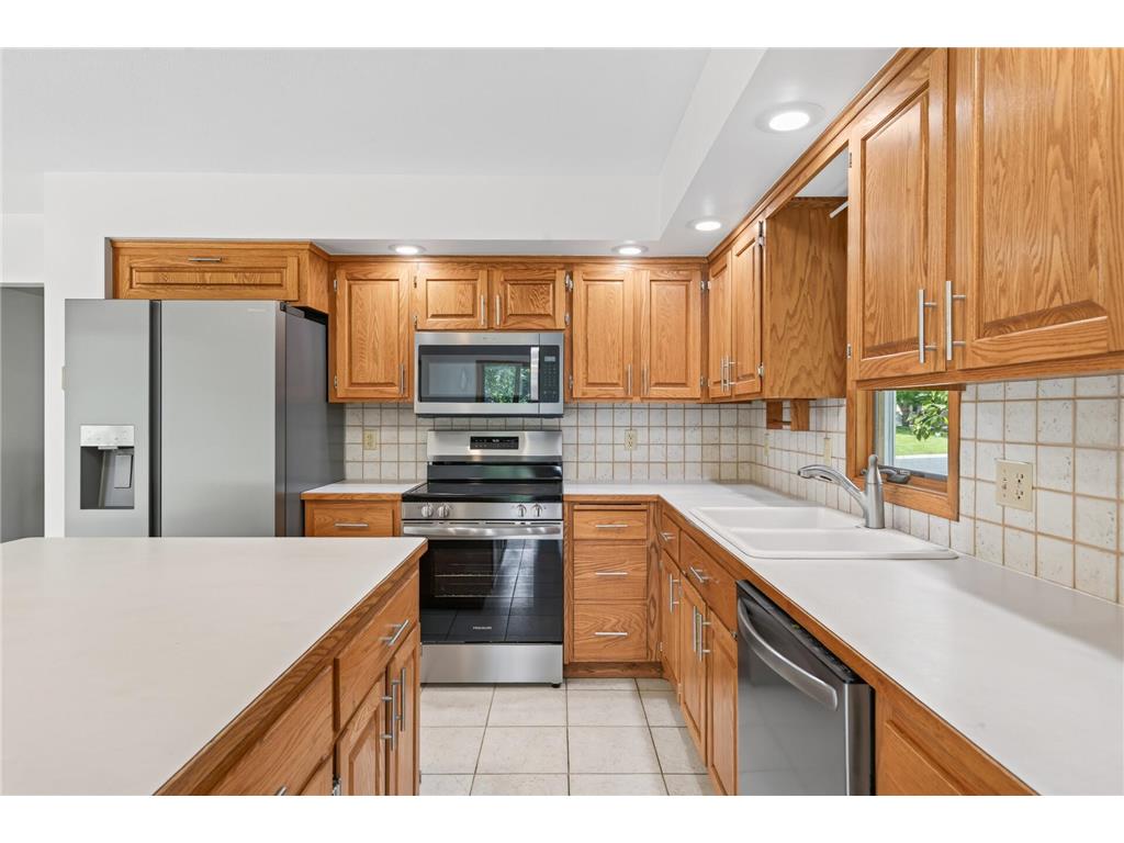 11508 Galtier Drive Burnsville MN 55337 7100257 image11