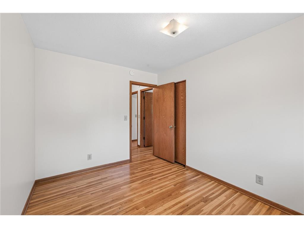 11508 Galtier Drive Burnsville MN 55337 7100257 image21