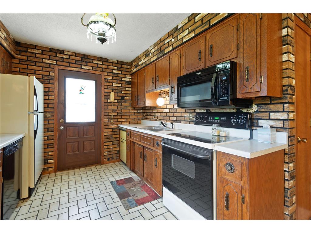 11516 Heather Street NW Coon Rapids MN 55433 7082019 image9