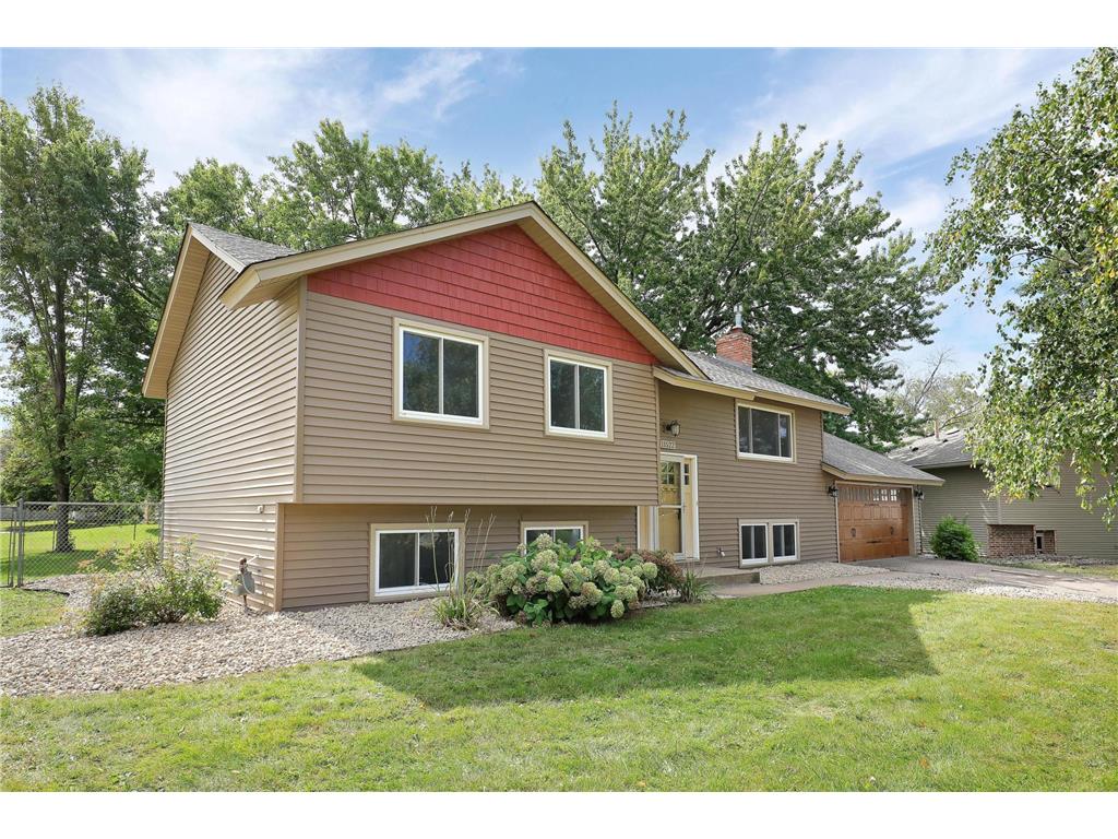 11522 W River Hills Drive Burnsville MN 55337 6587658 image1