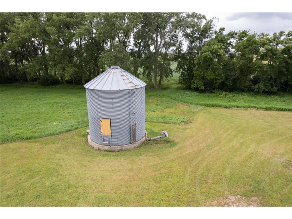1153 360th Street Taunton MN 56291 6780731 image32