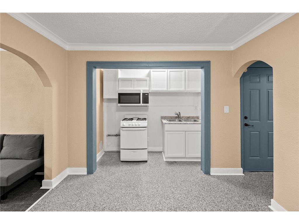 1153 Central Avenue W Saint Paul MN 55104 6815182 image10