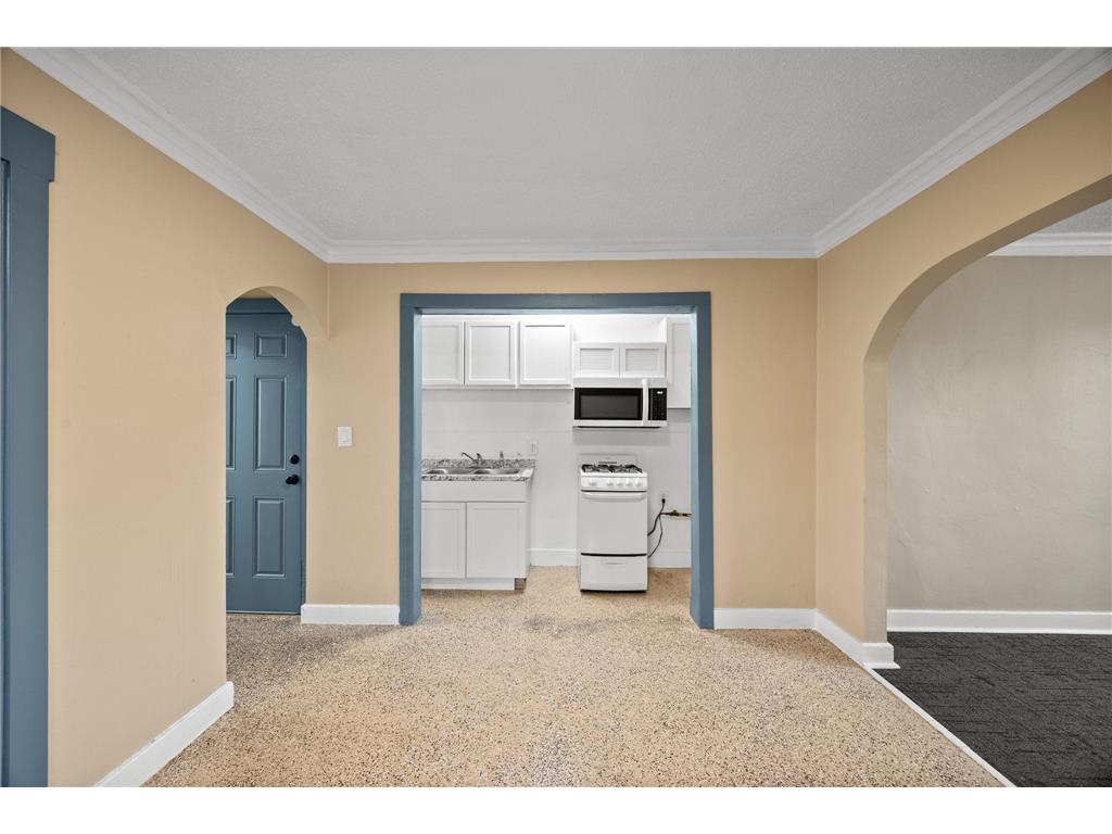 1153 Central Avenue W Saint Paul MN 55104 6815182 image16