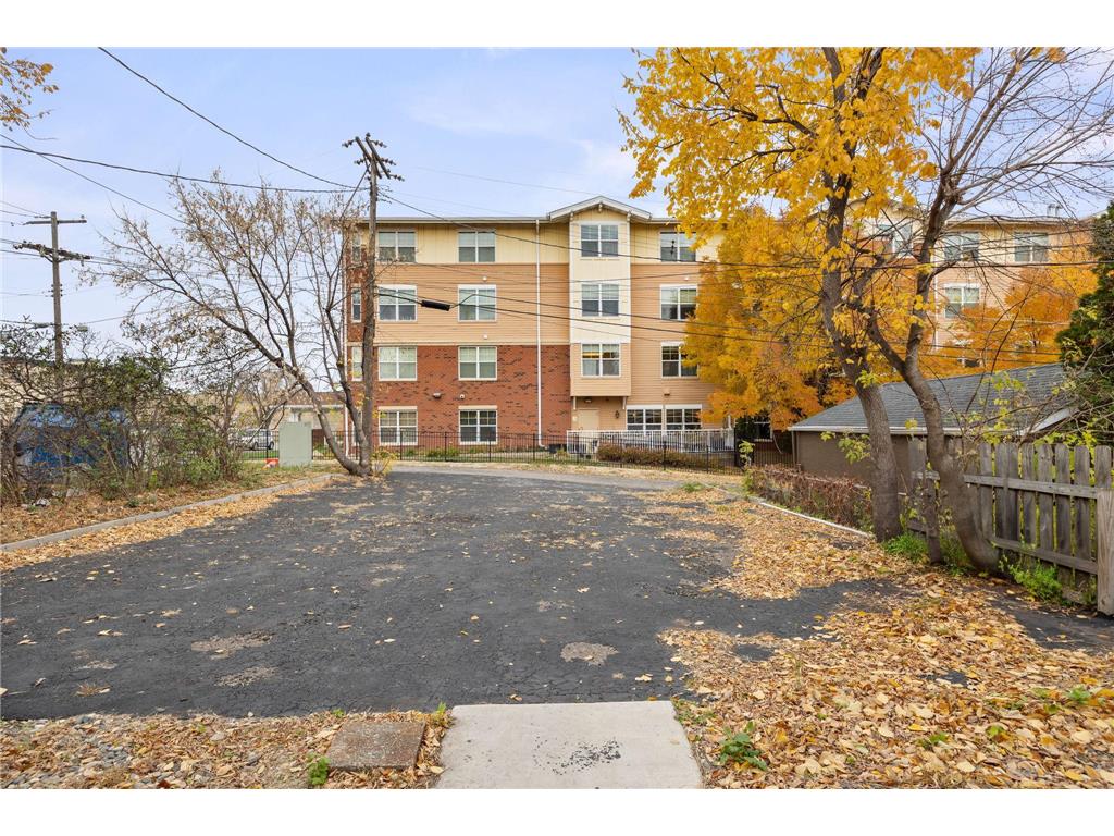 1153 Central Avenue W Saint Paul MN 55104 6815182 image3