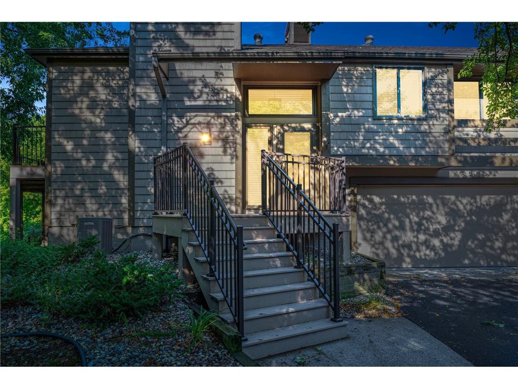 11537 Carriage Court, Eden Prairie, MN, 55344 MLS 6313243 Edina Realty