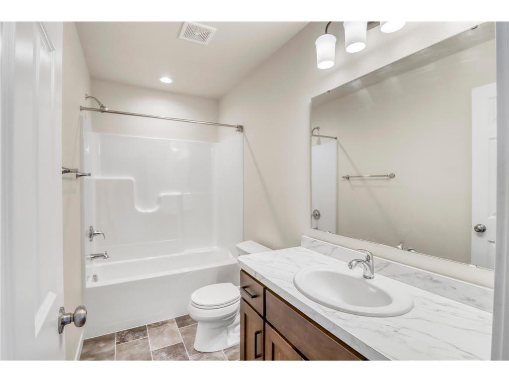 1154 60th Avenue W West Fargo ND 58078 7082743 image44