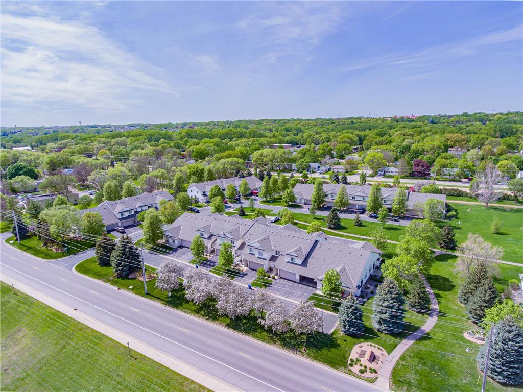 1154 Crystal Place W, Chaska, MN, 55318 MLS 7781022 Edina Realty