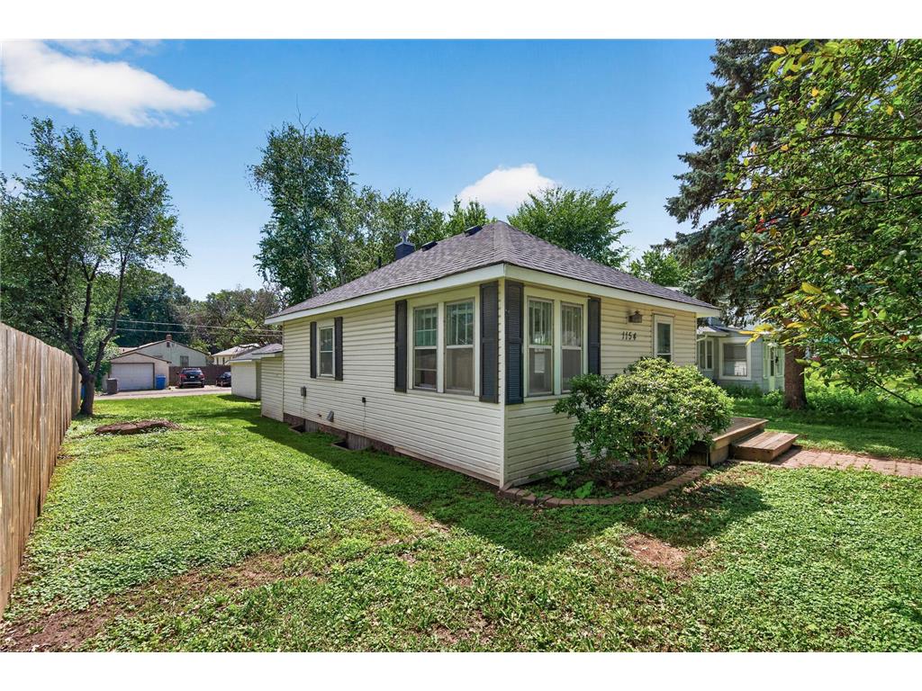 1154 Lawson Avenue E Saint Paul MN 55106 7111090 image3