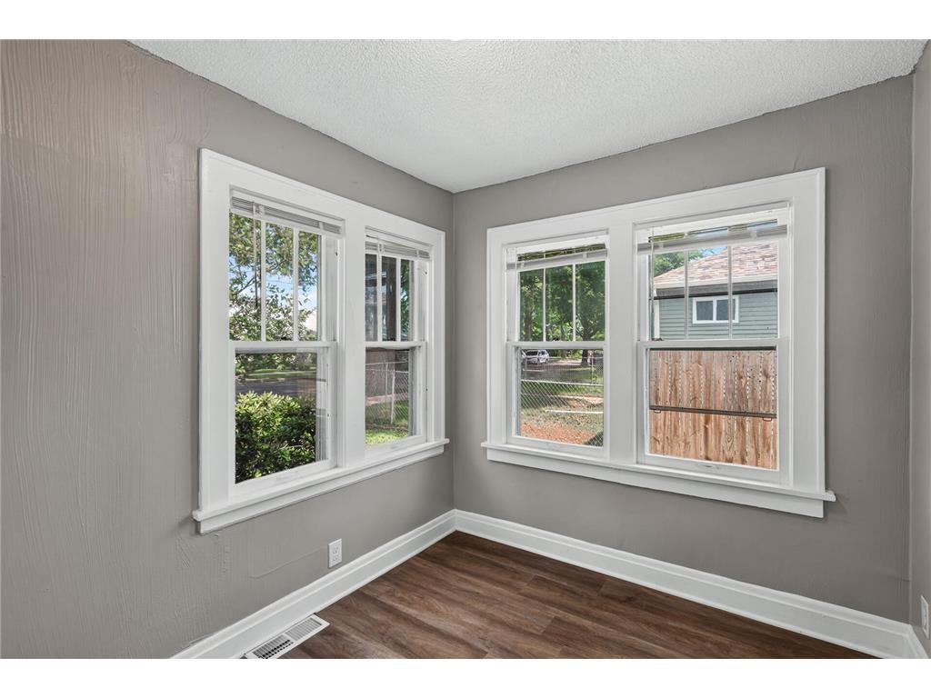1154 Lawson Avenue E Saint Paul MN 55106 7111090 image8