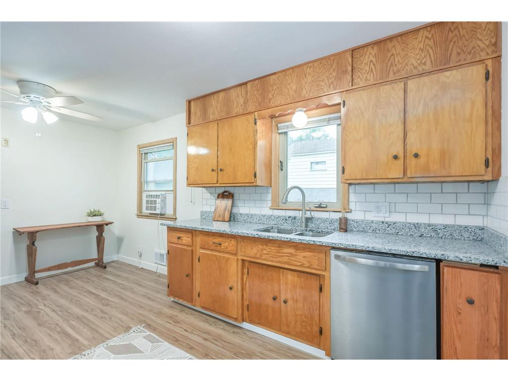 1155 4th Street E Saint Paul MN 55106 7090249 image1