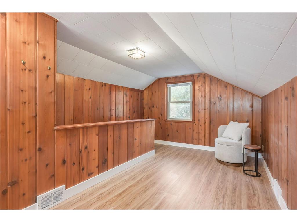 1155 4th Street E Saint Paul MN 55106 7090249 image19