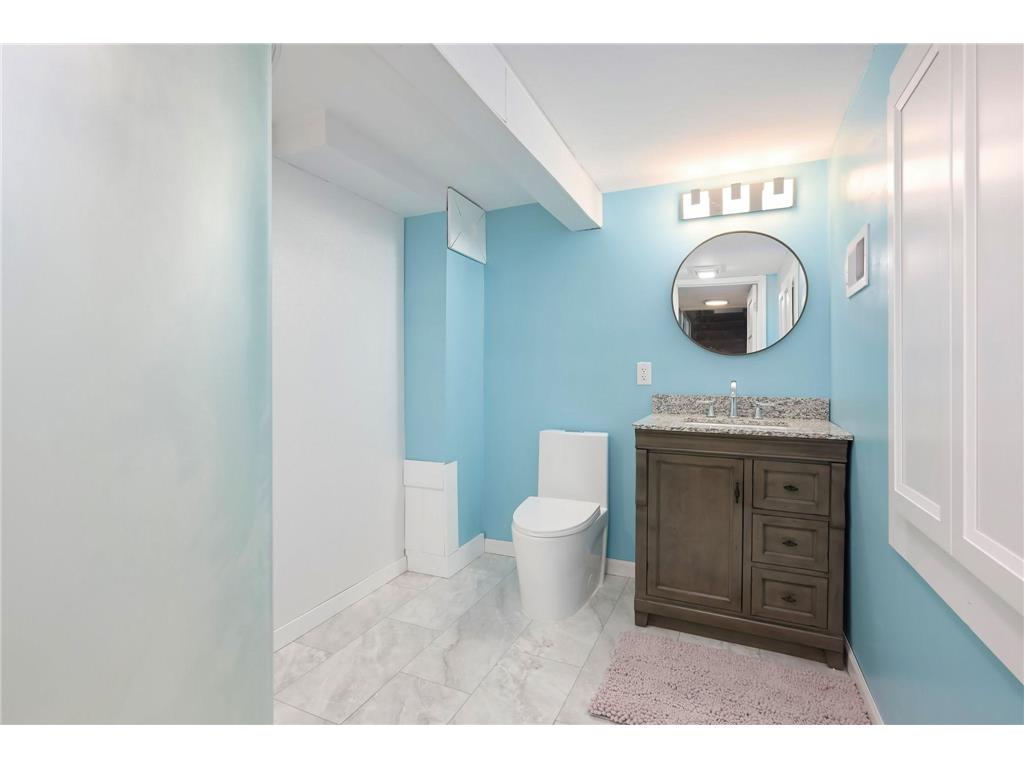 1155 4th Street E Saint Paul MN 55106 7090249 image21