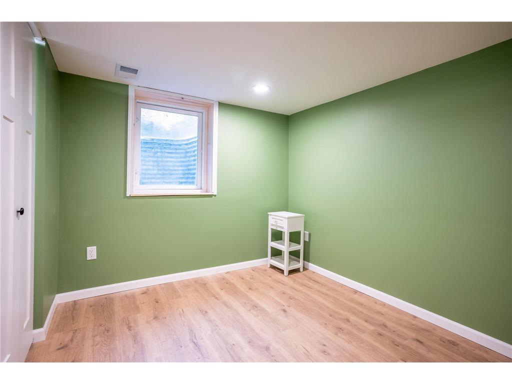 1155 4th Street E Saint Paul MN 55106 7090249 image26