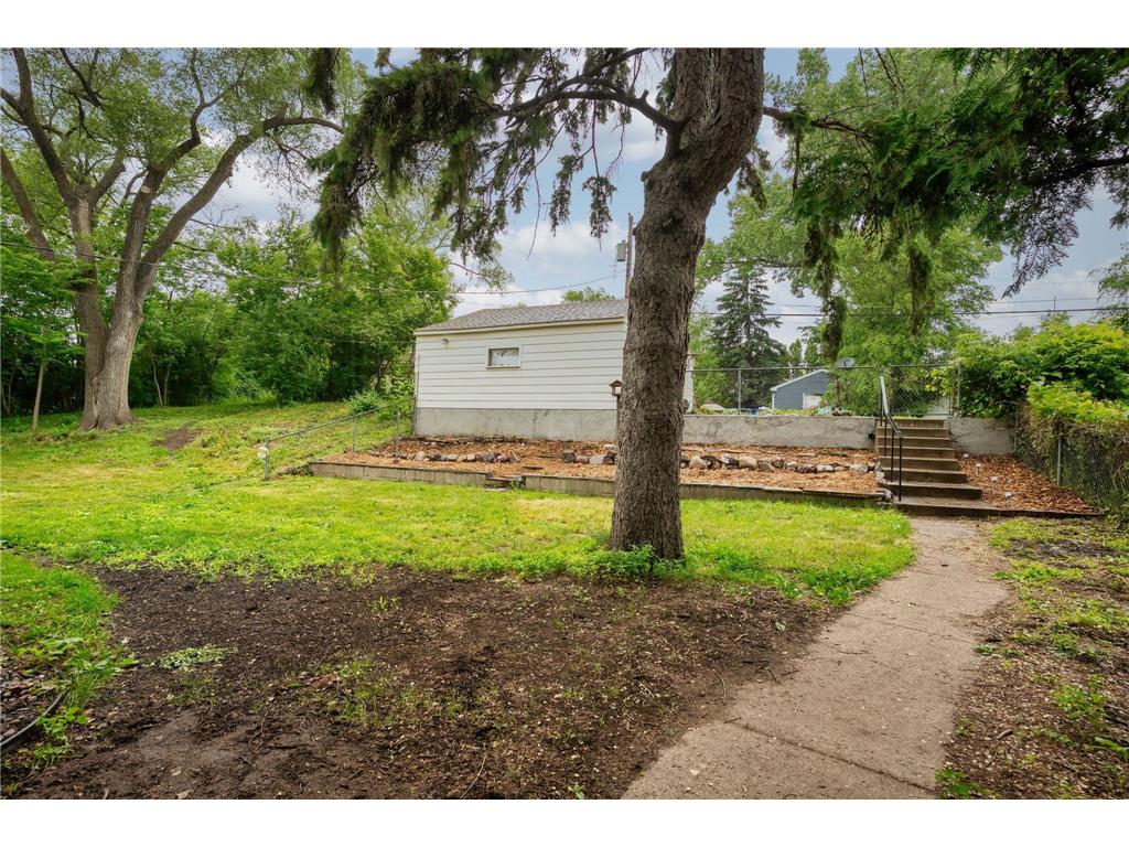 1155 4th Street E Saint Paul MN 55106 7090249 image29
