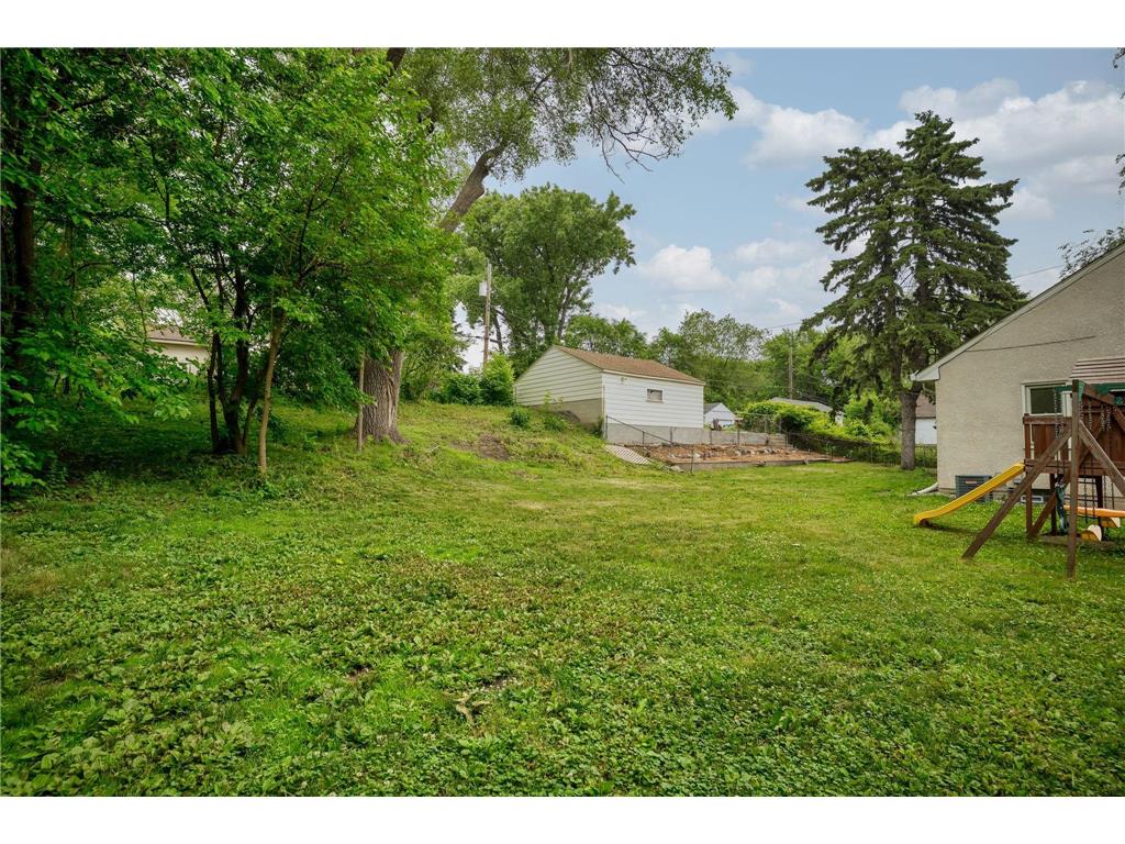 1155 4th Street E Saint Paul MN 55106 7090249 image30
