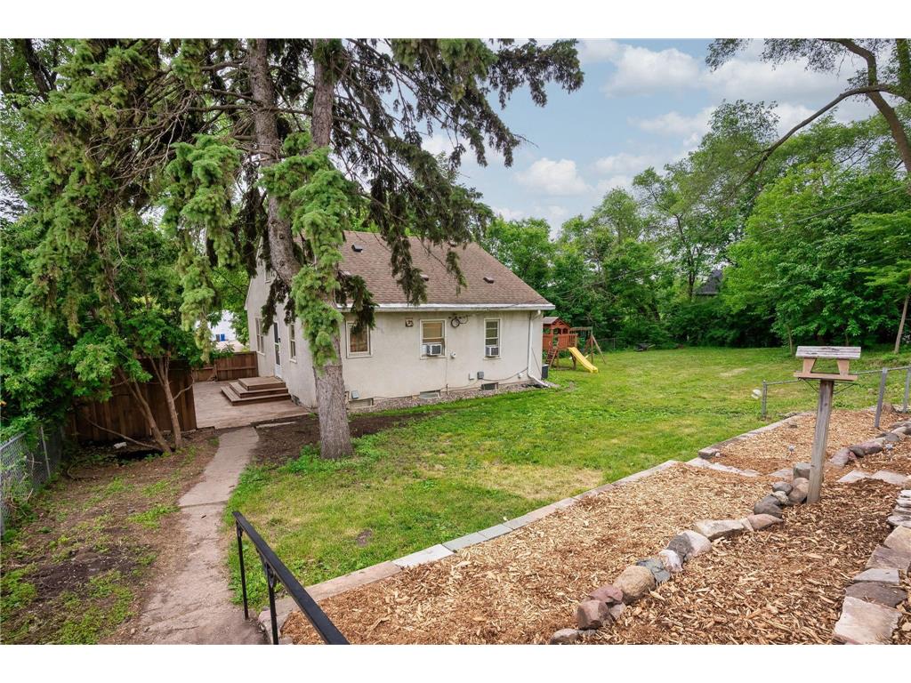 1155 4th Street E Saint Paul MN 55106 7090249 image33