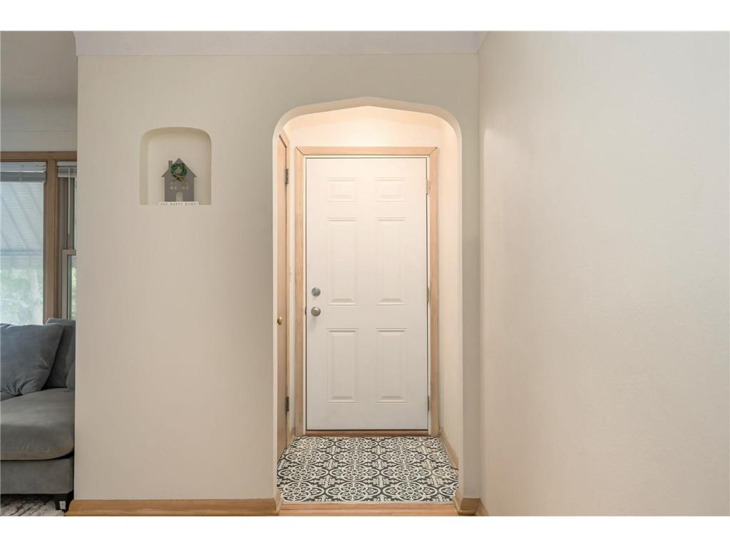 1155 4th Street E Saint Paul MN 55106 7090249 image7
