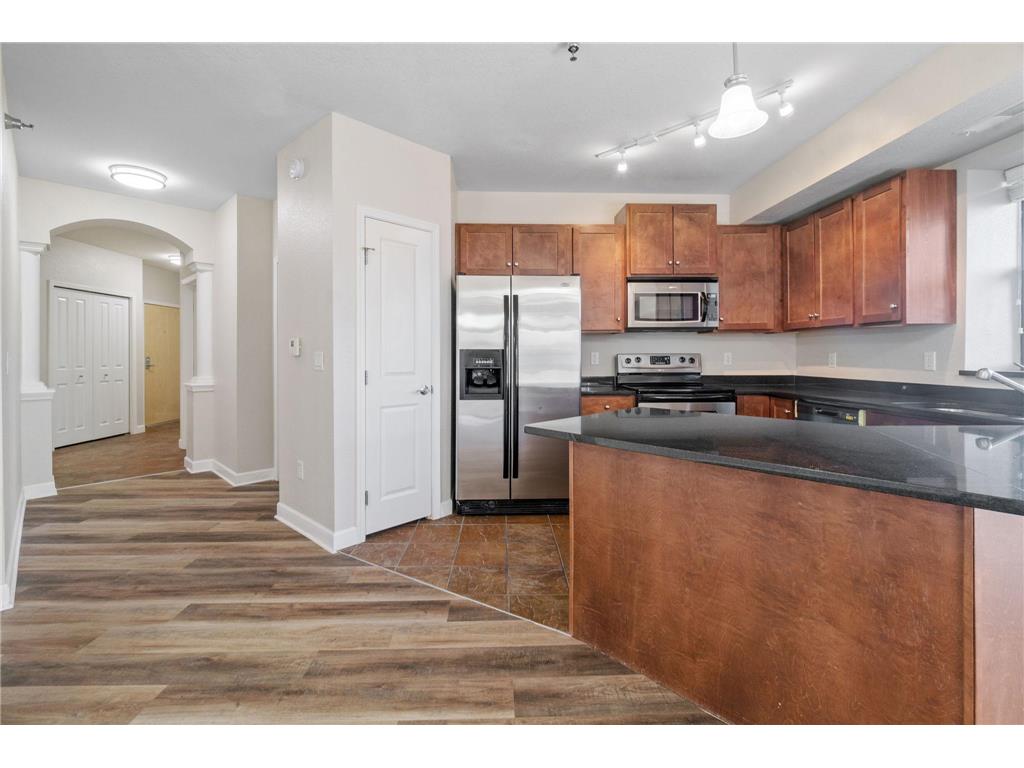 1155 Ford Road #201 Saint Louis Park MN 55426 7069719 image8