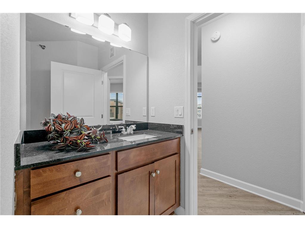 1155 Ford Road #402 Saint Louis Park MN 55426 7063066 image23