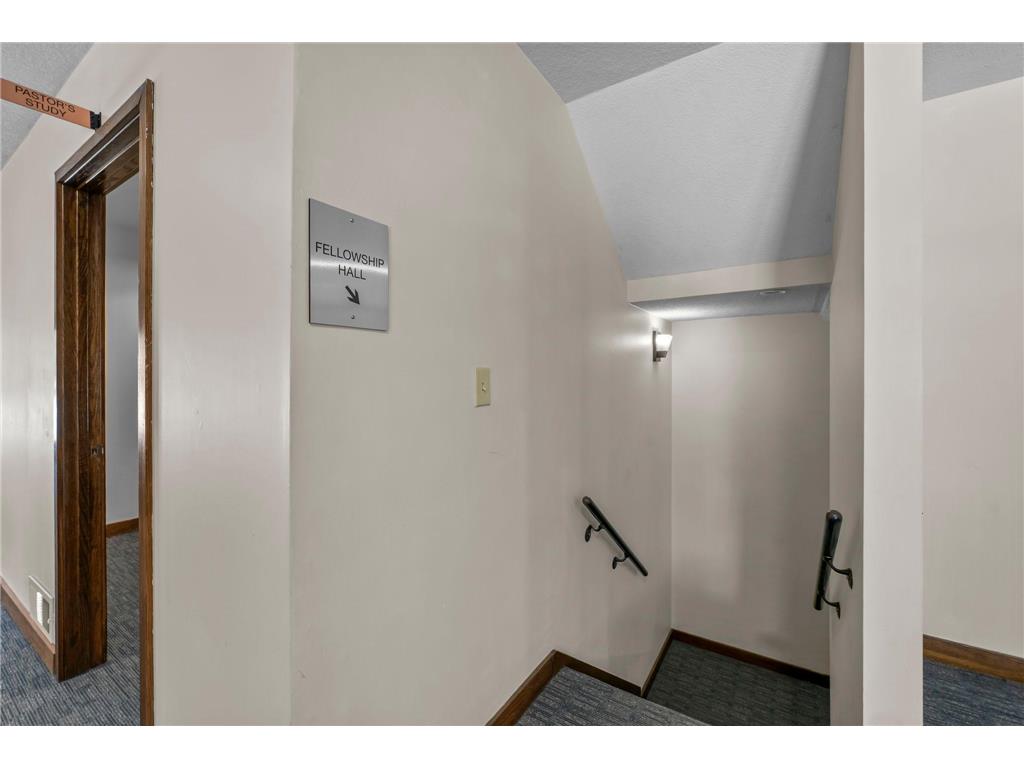 1155 Joy Circle SW Cambridge MN 55008 6799048 image25